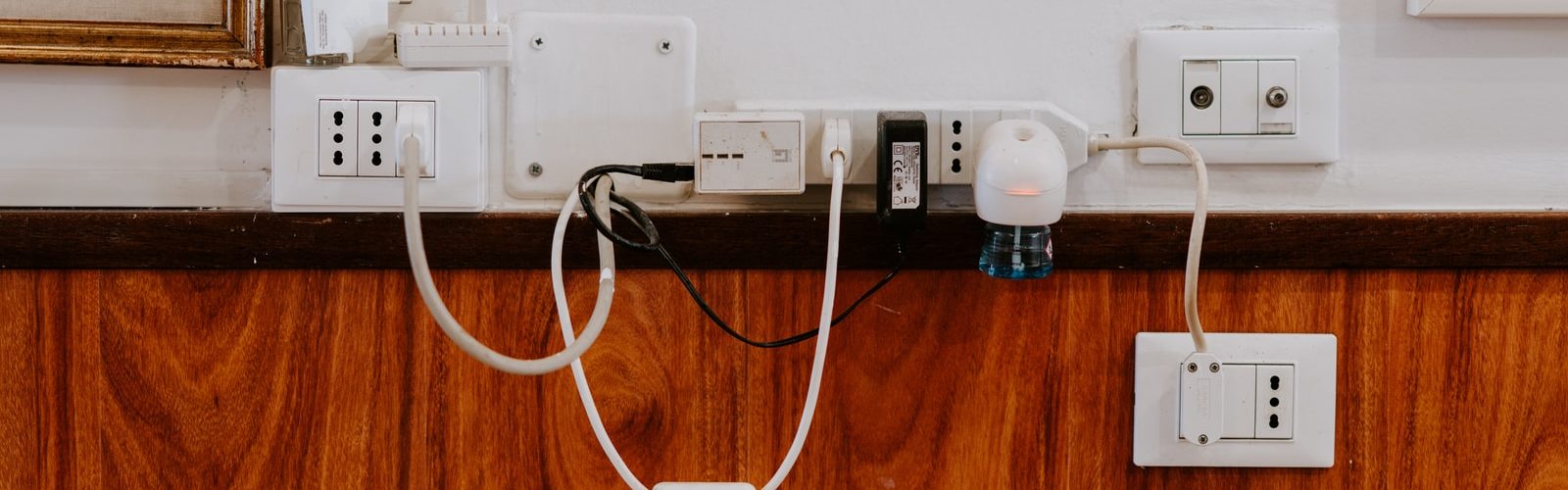 Steckdose mit Adaptern